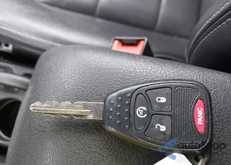 2016 Jeep Patriot High Altitude Edition z USA, uszkodzony, nr VIN 1C4NJRFB3GD647057